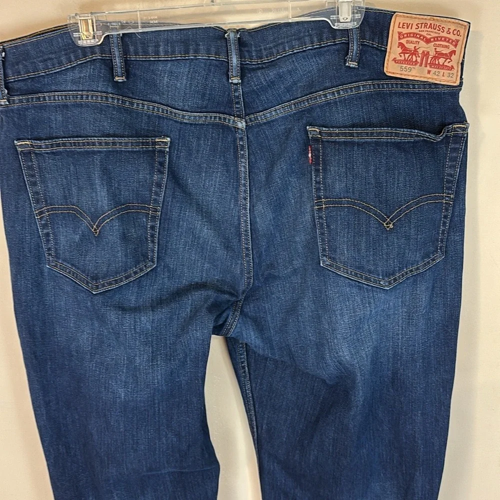 Levi’s 559 Relaxed Straight Fit Jeans Size 42x32
